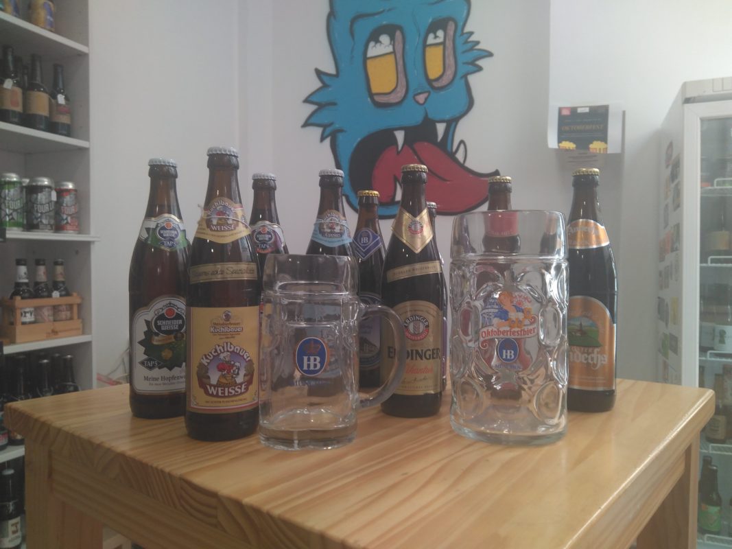 El gato que bebía cerveza