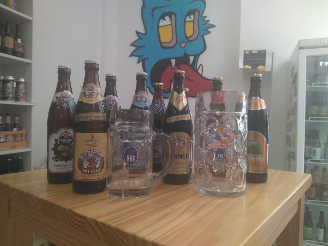 El gato que bebía cerveza