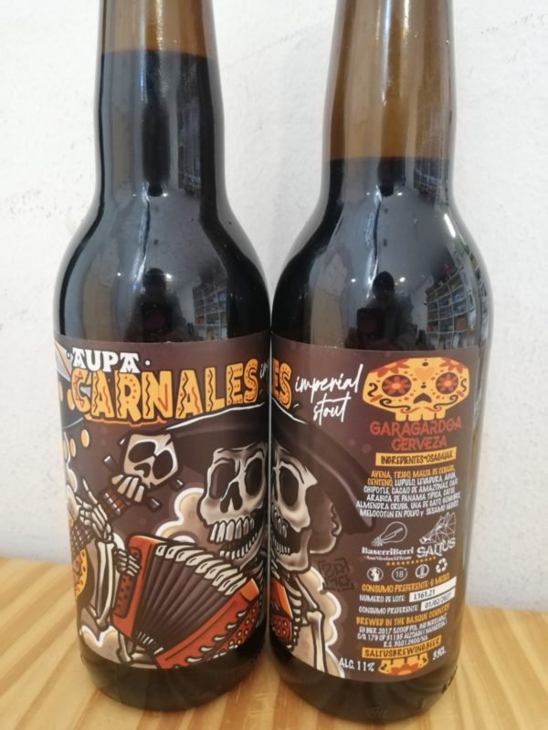 El gato que bebía cerveza
