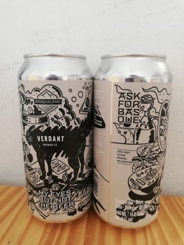 El gato que bebía cerveza