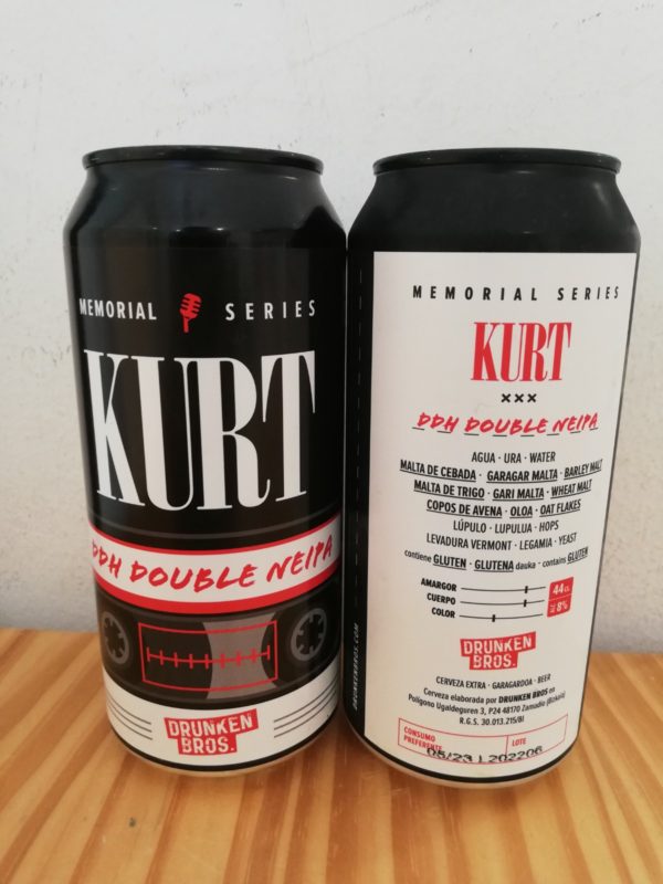 El gato que bebía cerveza